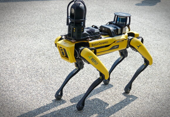 Robothund i patrulltjänst